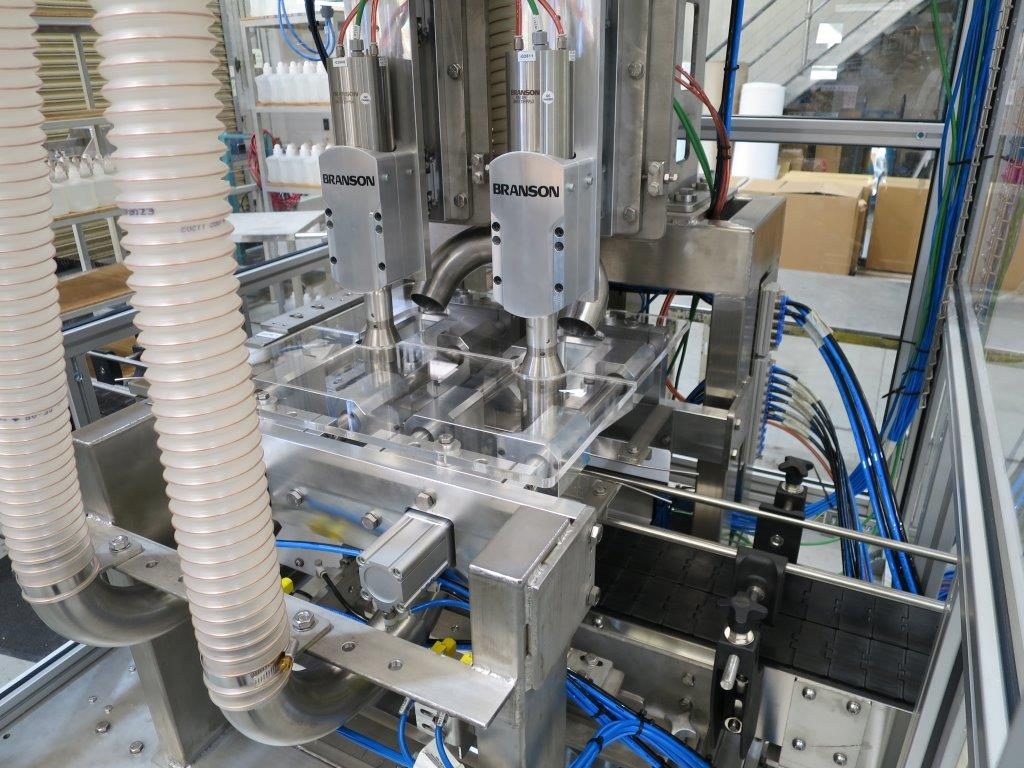 Ultrasonic welding cell.
